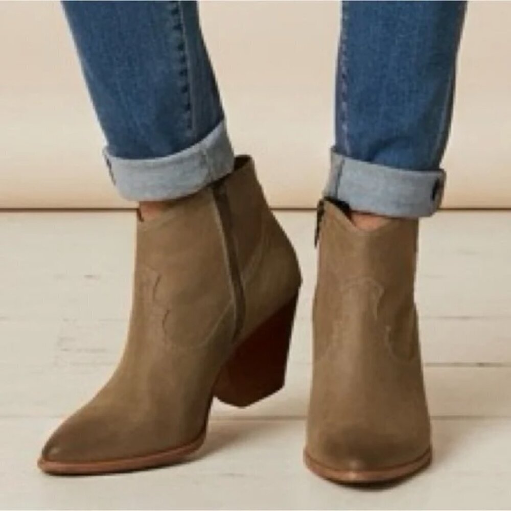 Frye women's Reina ankle booties 8.5 western tan leather Ash pointed toe zip